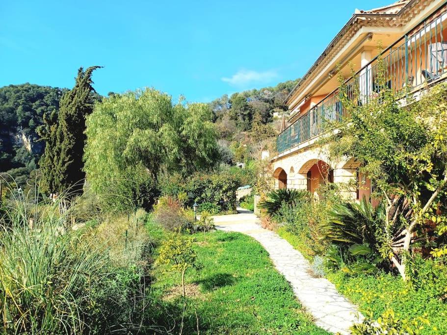Un Brin De Paille Villa Кан сюр Мер Екстериор снимка