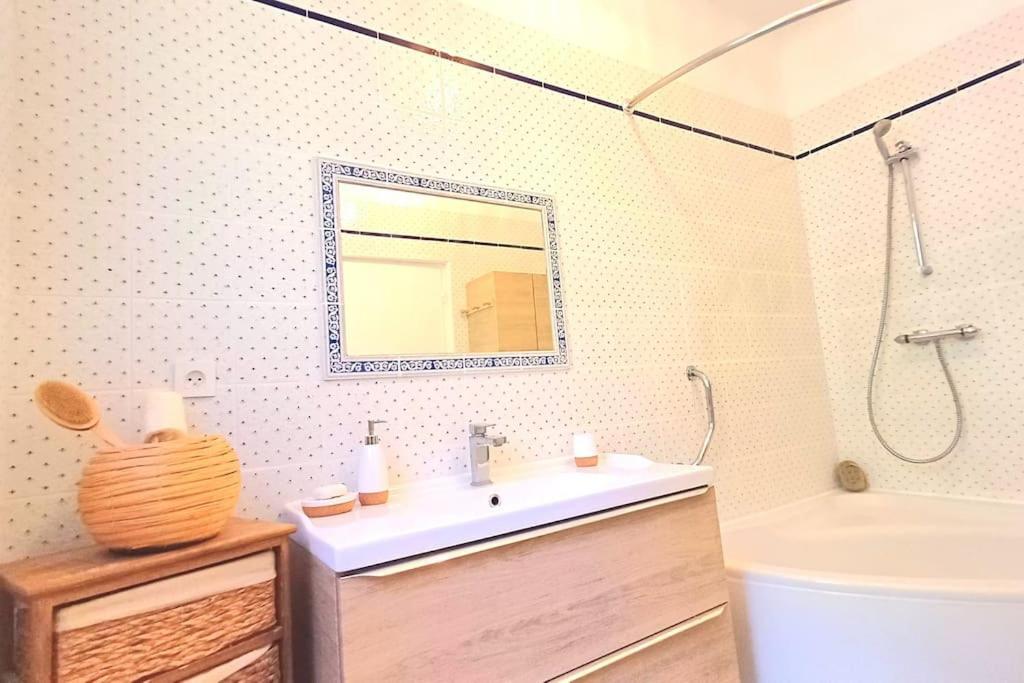 Un Brin De Paille Villa Кан сюр Мер Стая снимка